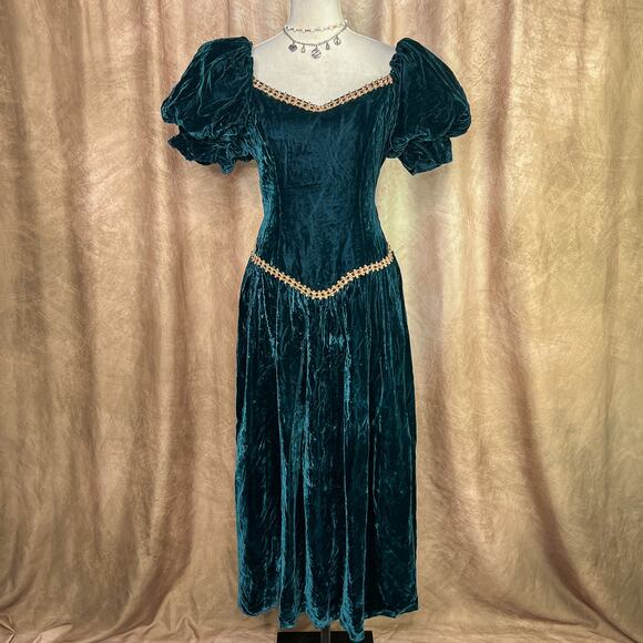 Not Listed Dresses & Skirts - Vintage Renaissance Dress 70s Velour Medieval Gown Green Puff Sleeve Princess